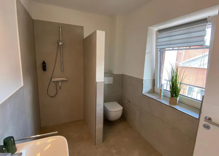 App4- Fri75 Luise شقة *